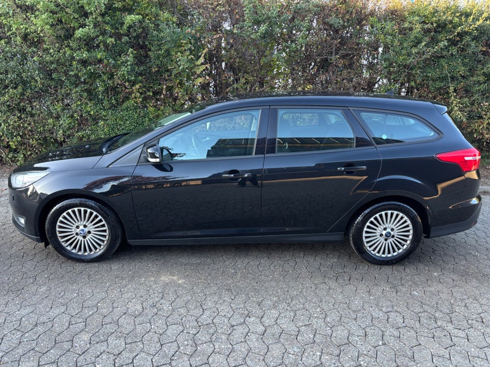 Ford Focus 1,0 SCTi 100 Titanium stc. 5d