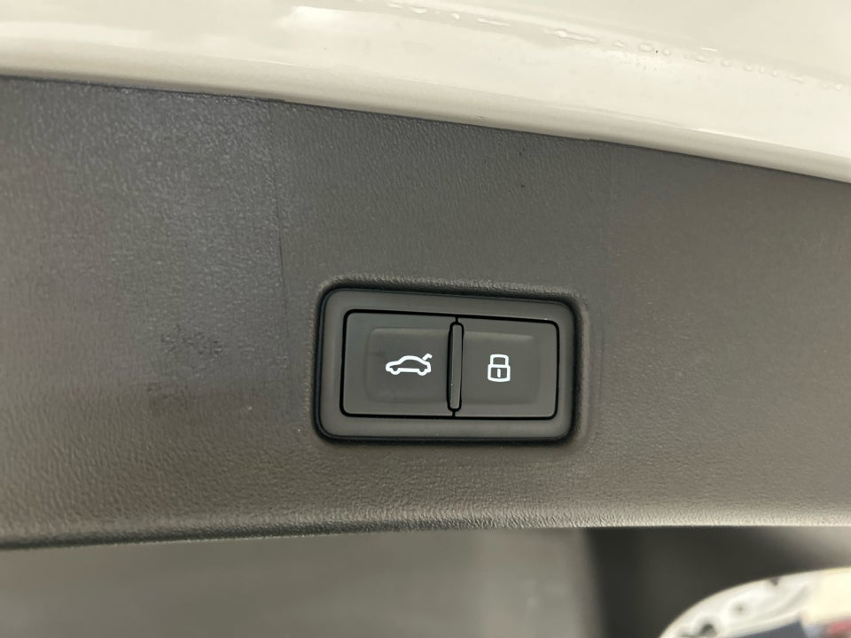 Audi Q4 e-tron 40 S-line Sportback 5d