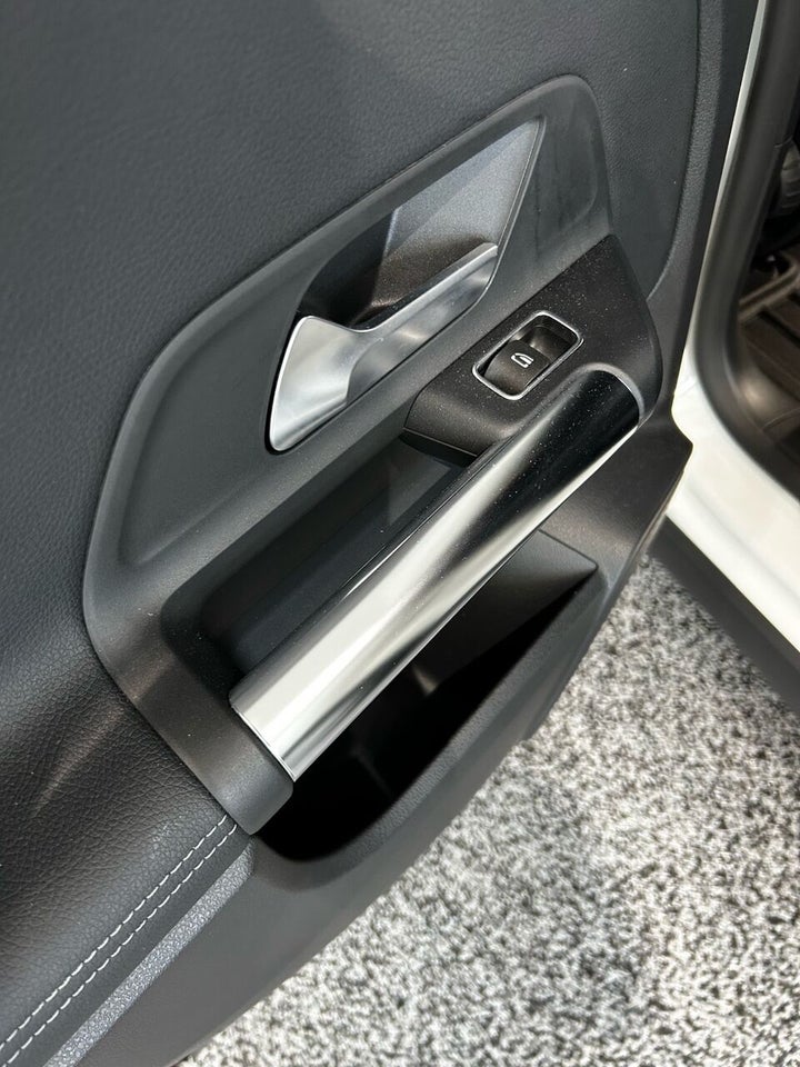 Mercedes EQA250 Progressive 5d