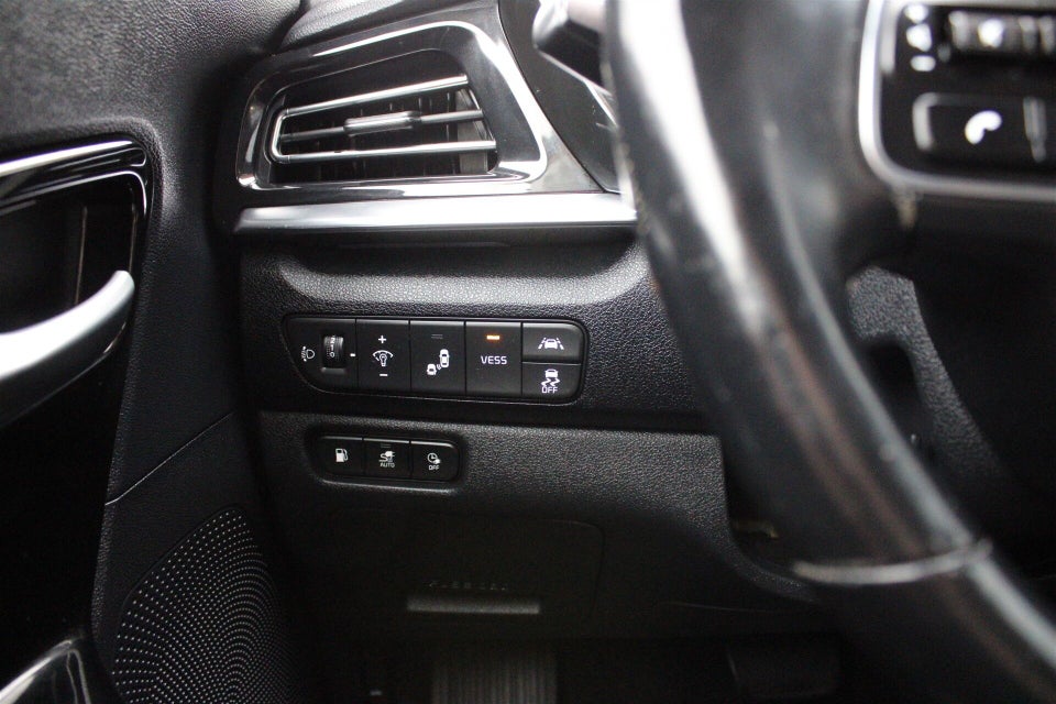 Kia Niro 1,6 PHEV Advance DCT 5d
