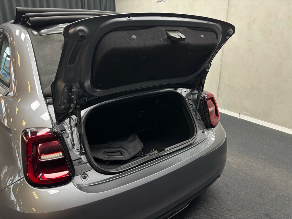 Fiat 500e 42 Icon Cabrio 2d