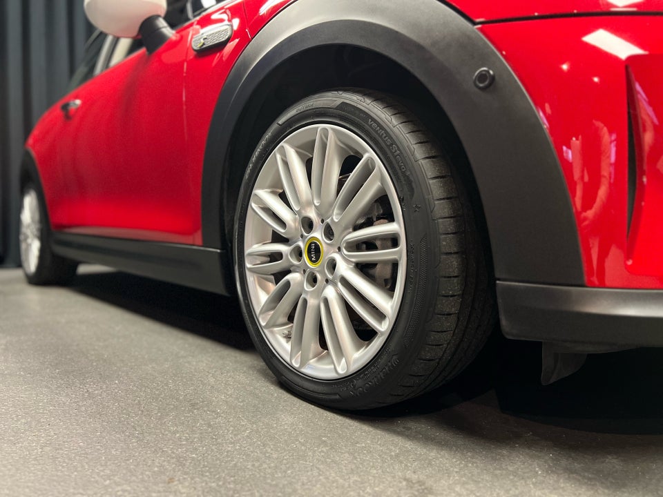 MINI Cooper SE Edition Premium Plus 3d