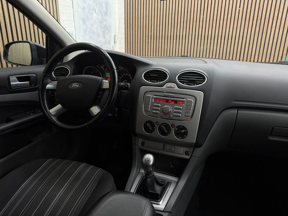 Ford Focus 1,6 TDCi 90 Titanium stc. 5d