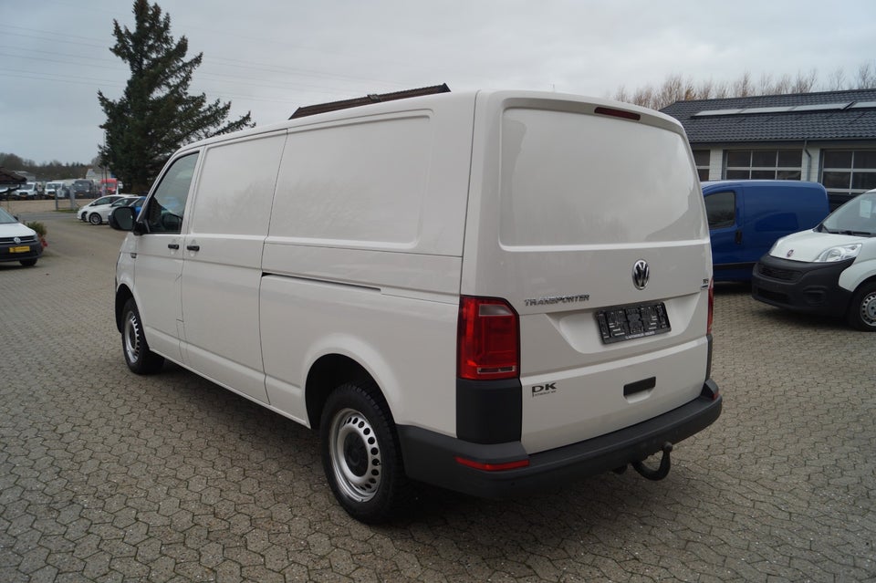 VW Transporter 2,0 TDi 140 Kassevogn DSG lang