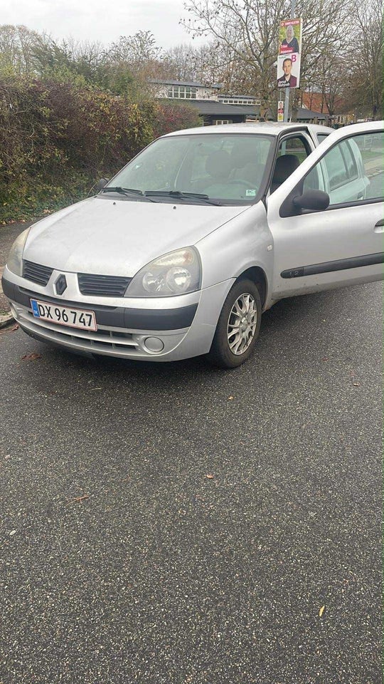 Renault Clio II 1,2 8V Authenique 3d