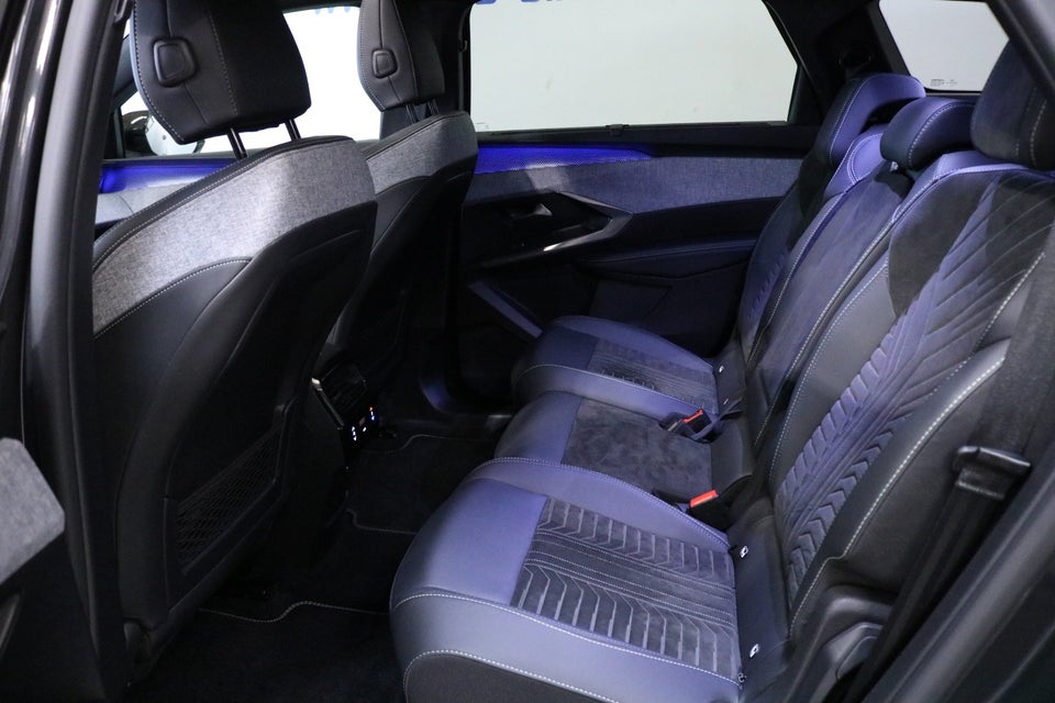 Peugeot e-5008 77 GT 7prs 5d