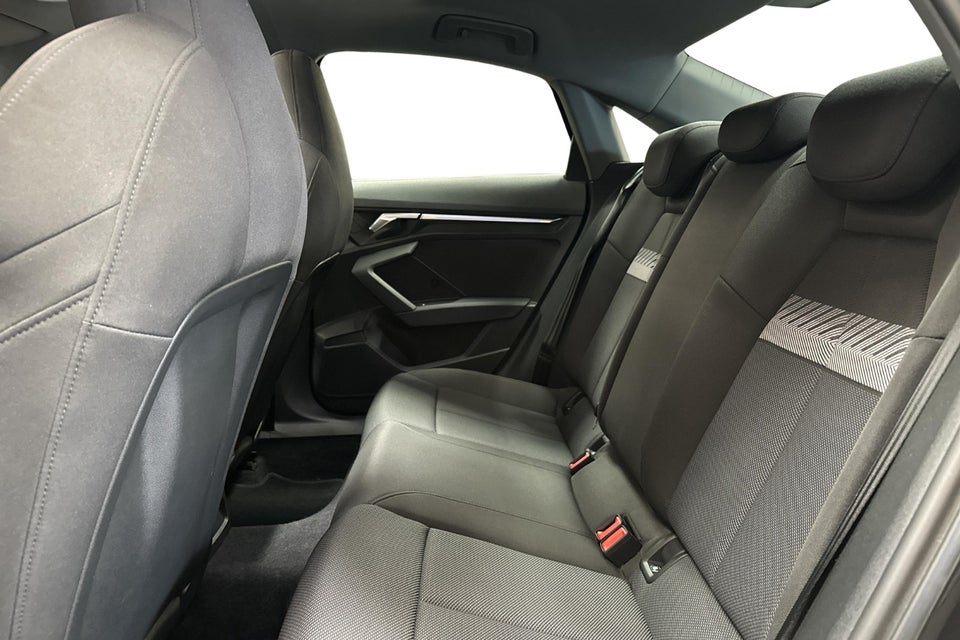 Audi A3 35 TFSi Prestige S-tr. 4d