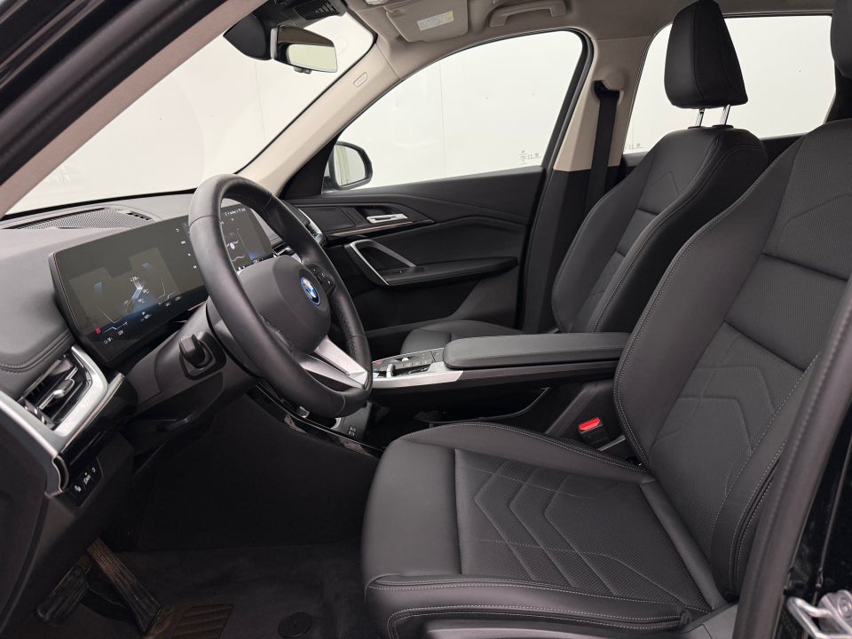 BMW iX1 xDrive30 X-Line 5d