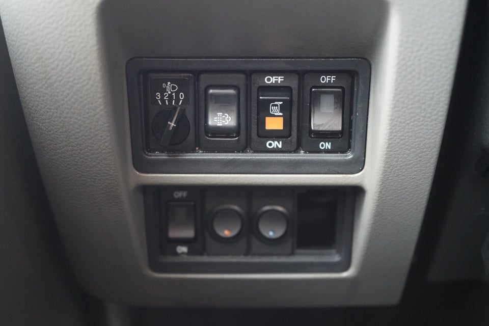 Nissan Cabstar 2,5 35.14 S.Kab m/lad Comfort 2900 2d