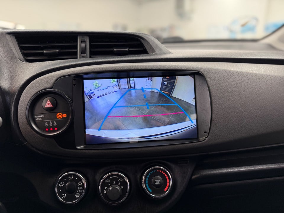 Toyota Yaris 1,0 VVT-i T1 Style 5d
