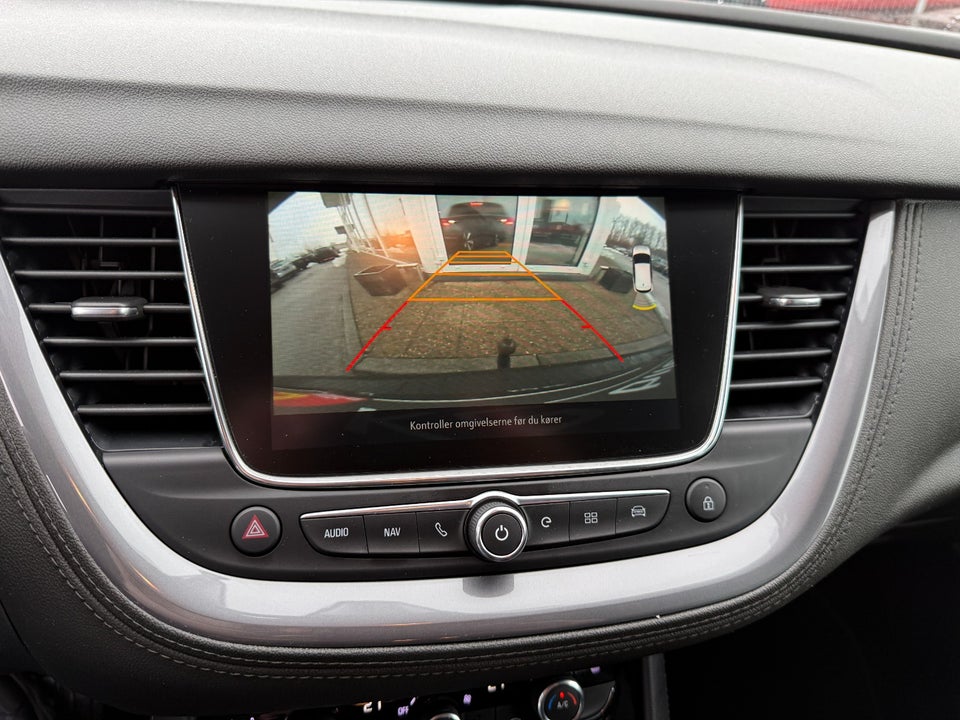 Opel Grandland X 1,6 Hybrid Ultimate aut. 5d