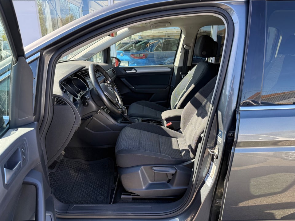VW Touran 1,6 TDi 115 Comfortline DSG 7prs 5d