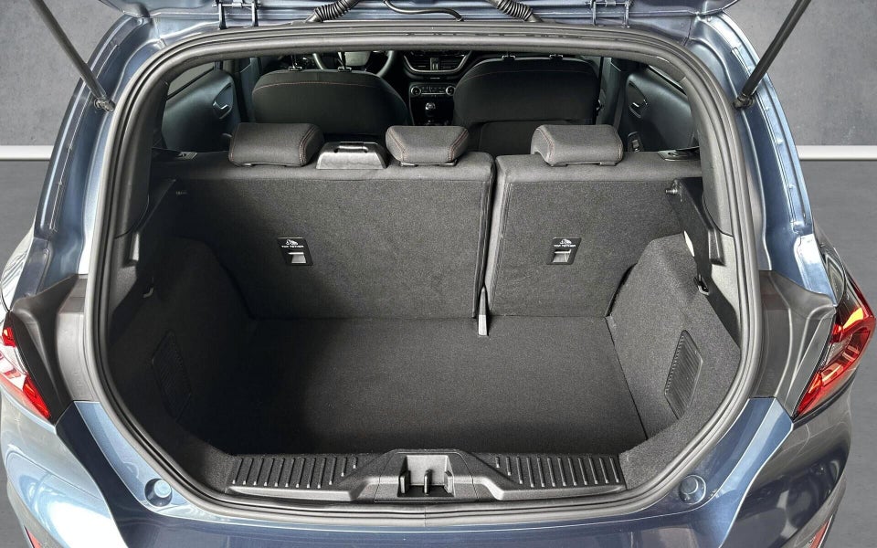 Ford Fiesta 1,0 EcoBoost mHEV ST-Line X 5d