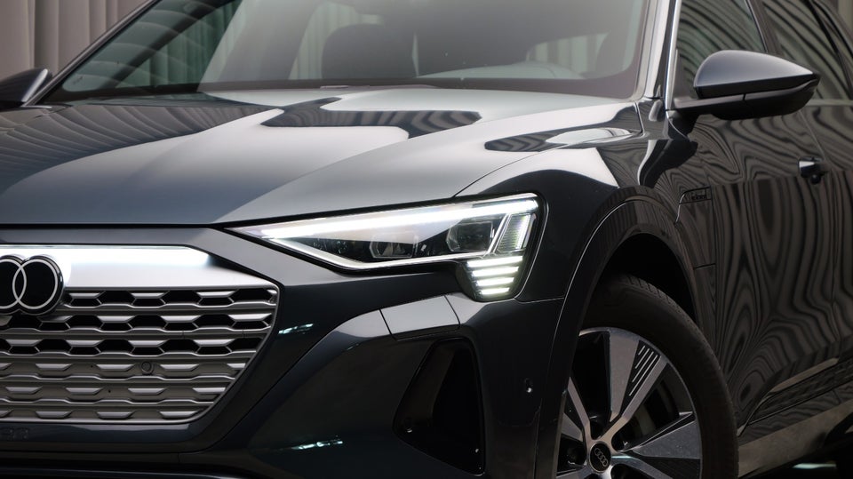 Audi Q8 e-tron 55 Advanced quattro 5d