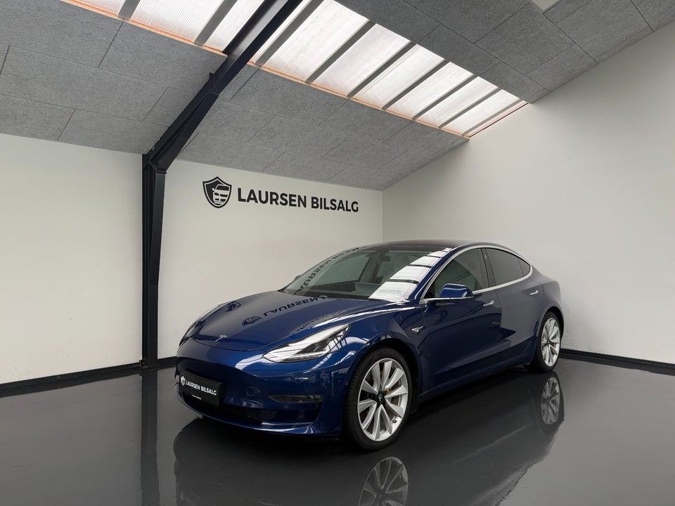 Tesla Model 3 Long Range AWD 4d