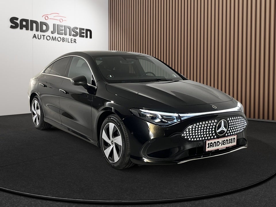 Mercedes CLA350 EQ Progressive 4Matic 4d