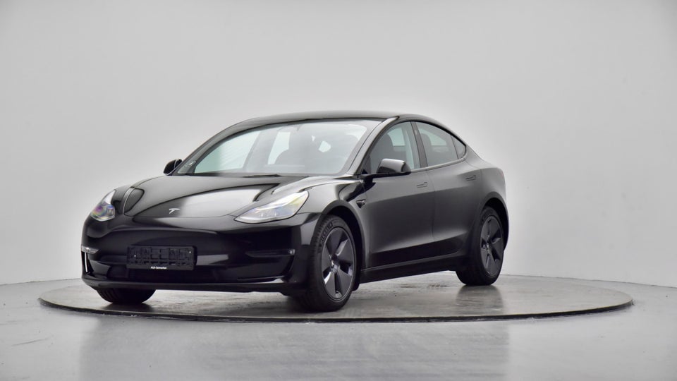 Tesla Model 3 Long Range AWD 4d