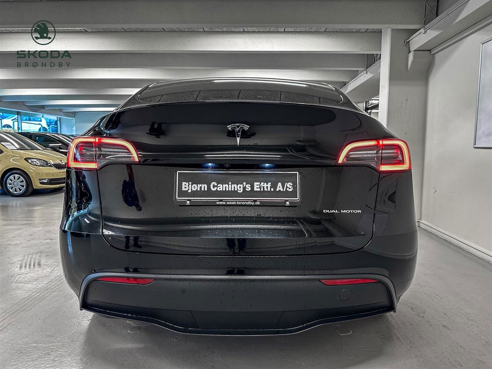 Tesla Model Y Long Range AWD 5d