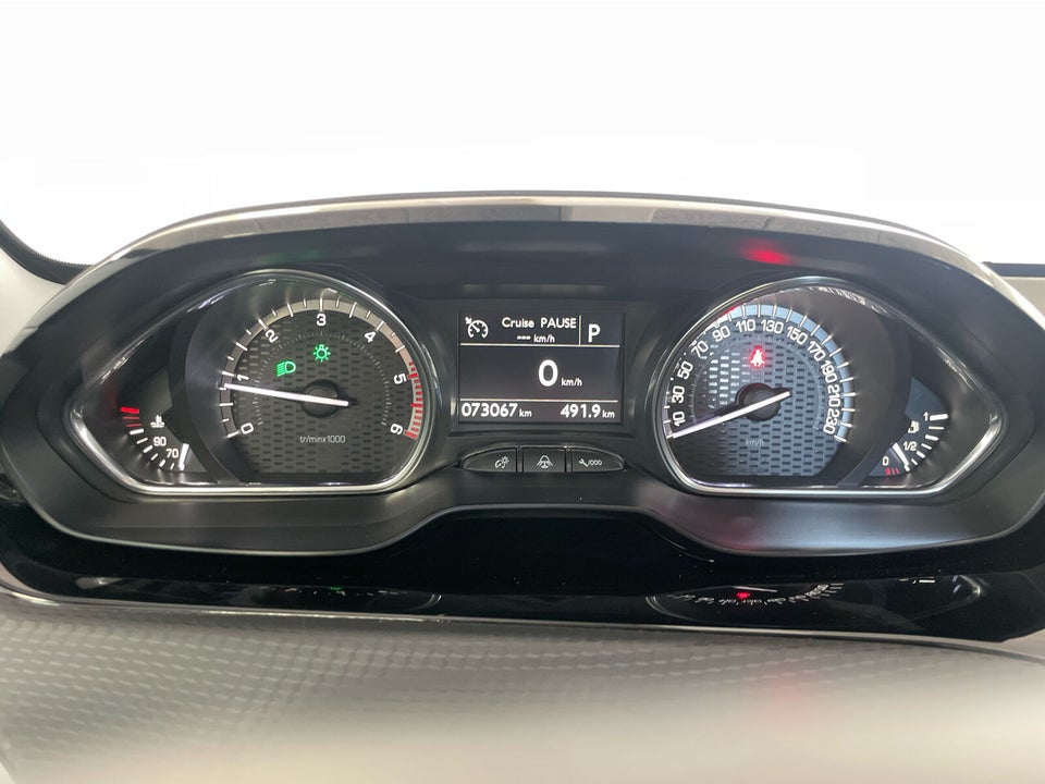 Peugeot 2008 1,5 BlueHDi 120 GT Line Sky EAT6 5d