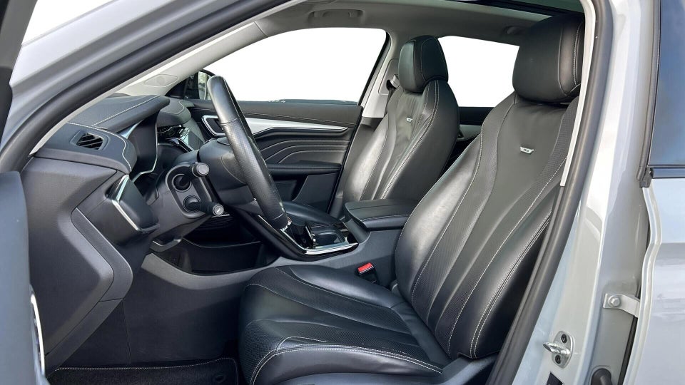 MG Marvel R Luxury 5d