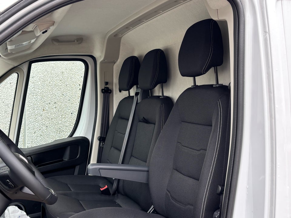 Fiat Ducato 35 Maxi 2,2 MJT 180 Kassevogn L2H2 Pro aut.