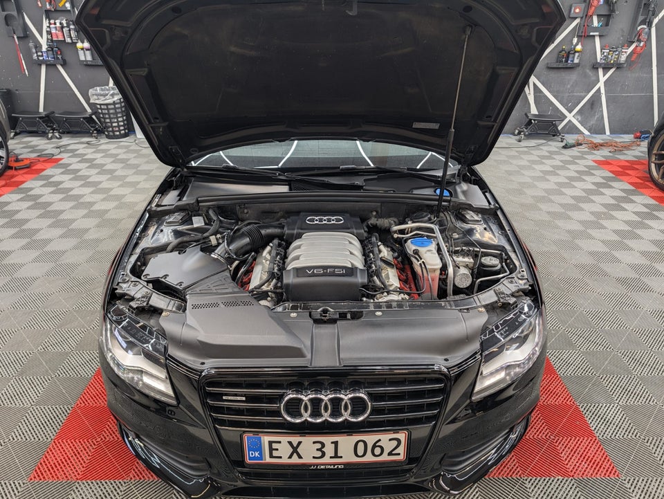 Audi A4 3,2 FSi quattro 4d