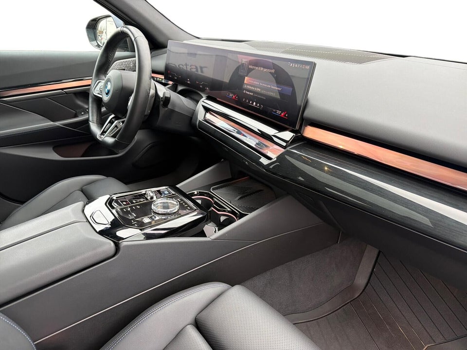 BMW i5 eDrive40 M-Sport Pro 4d