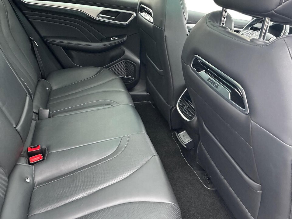 MG Marvel R Luxury 5d