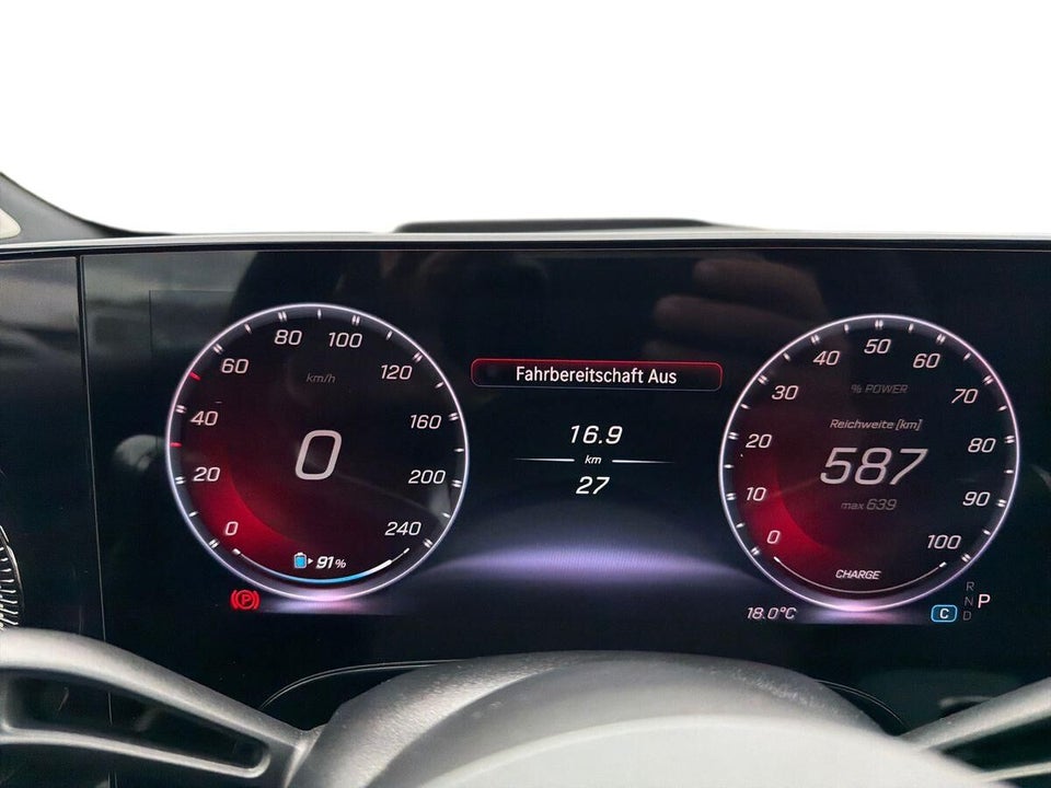 Mercedes CLA350 EQ 4Matic 4d