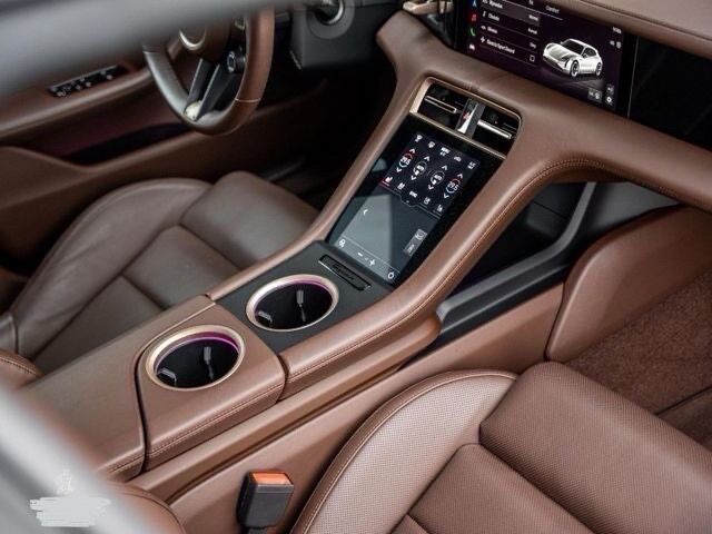 Porsche Taycan Performance+ Sport Turismo 5d