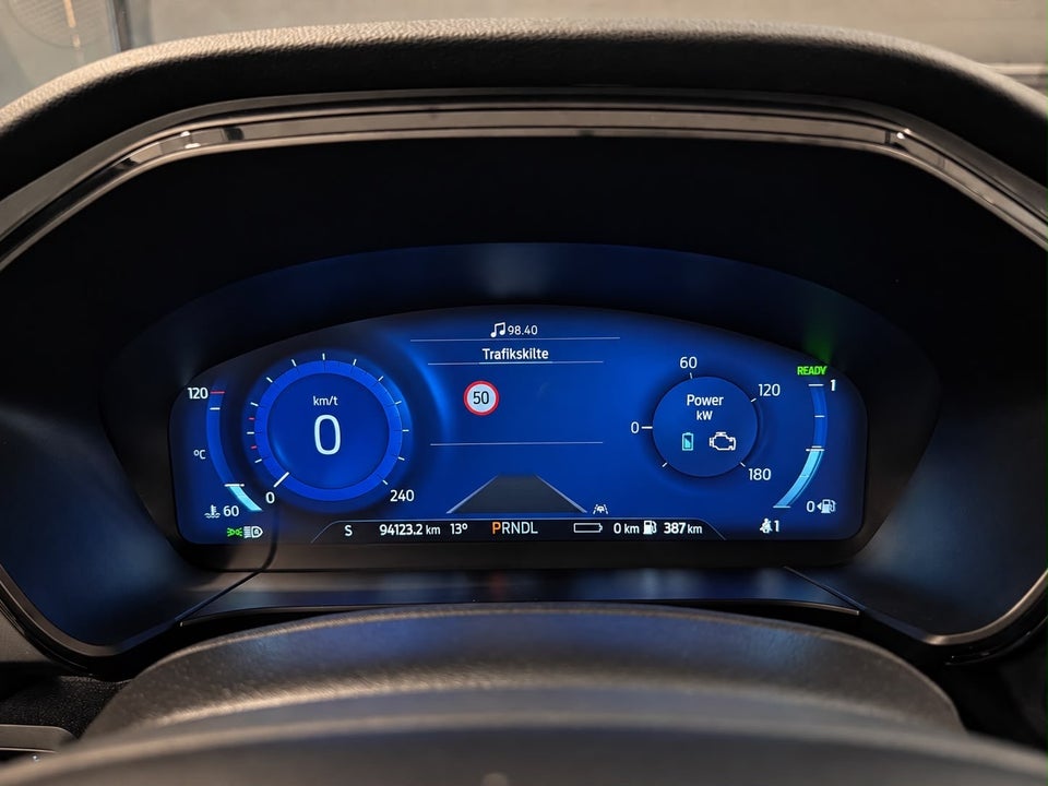 Ford Kuga 2,5 PHEV ST-Line X CVT 5d