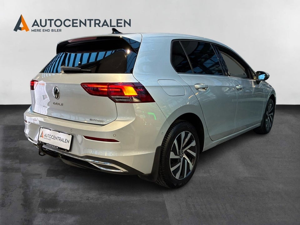 VW Golf VIII 1,4 eHybrid DSG 5d