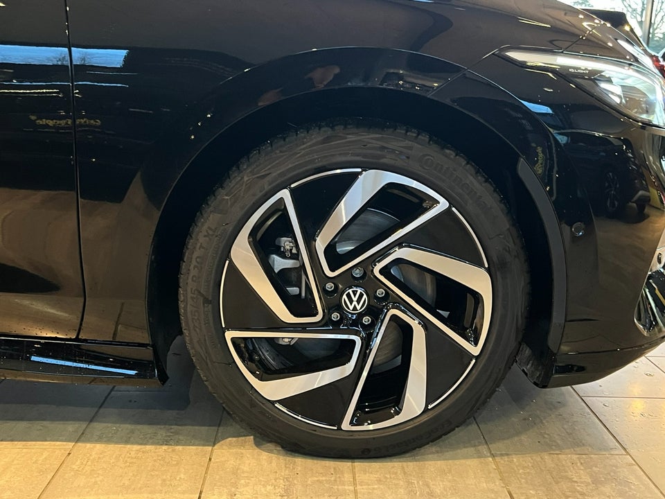 VW ID.7 77 Style+ Tourer 5d