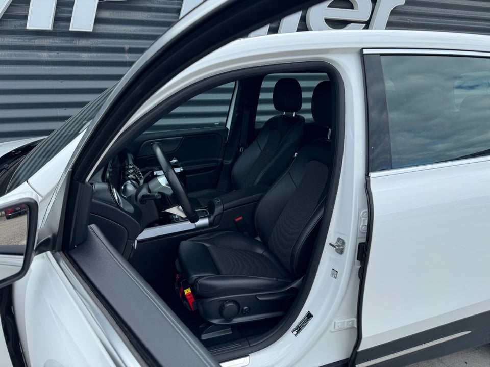 Mercedes EQB250+ Progressive 5d