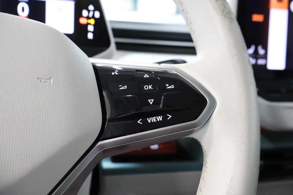 VW ID.Buzz 77 Pro SWB 5d