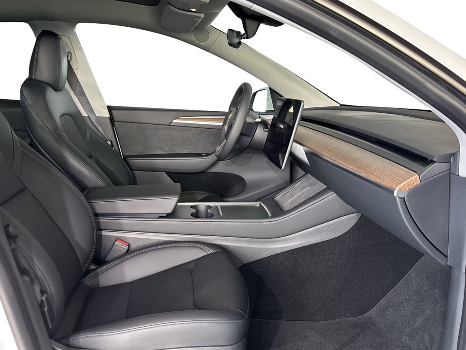 Tesla Model Y Long Range RWD 5d