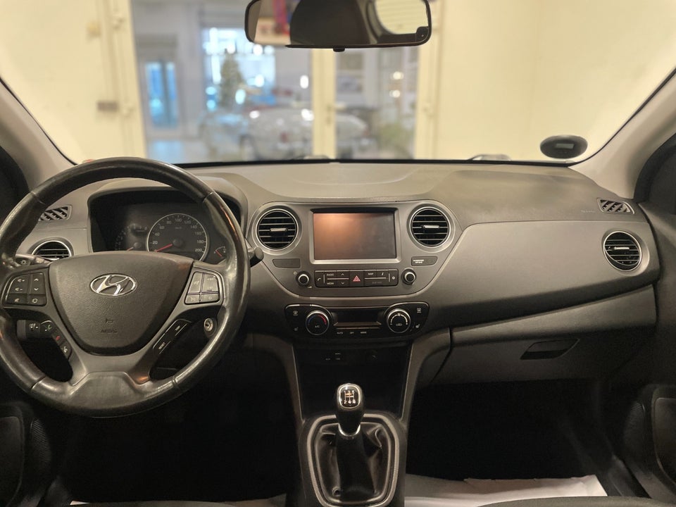 Hyundai i10 1,0 Vision 5d