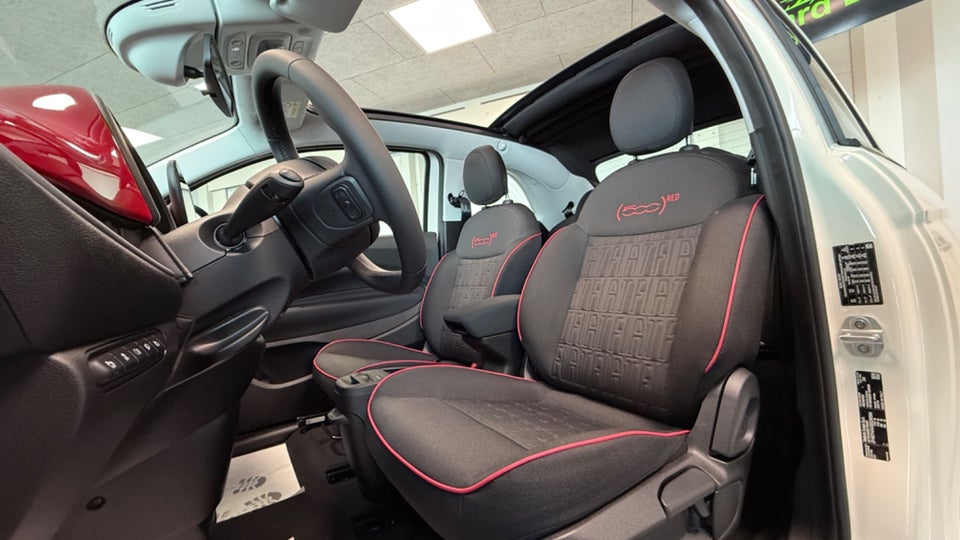 Fiat 500e 42 (RED) Cabrio 2d