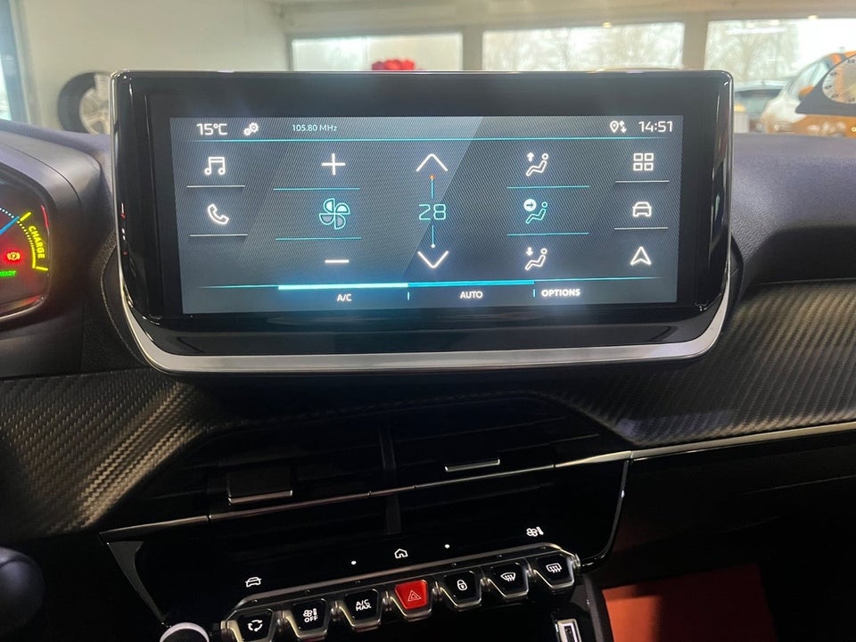 Peugeot e-208 50 Style 5d