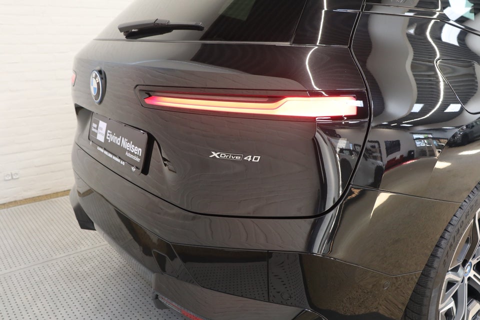 BMW iX xDrive40 Sport 5d