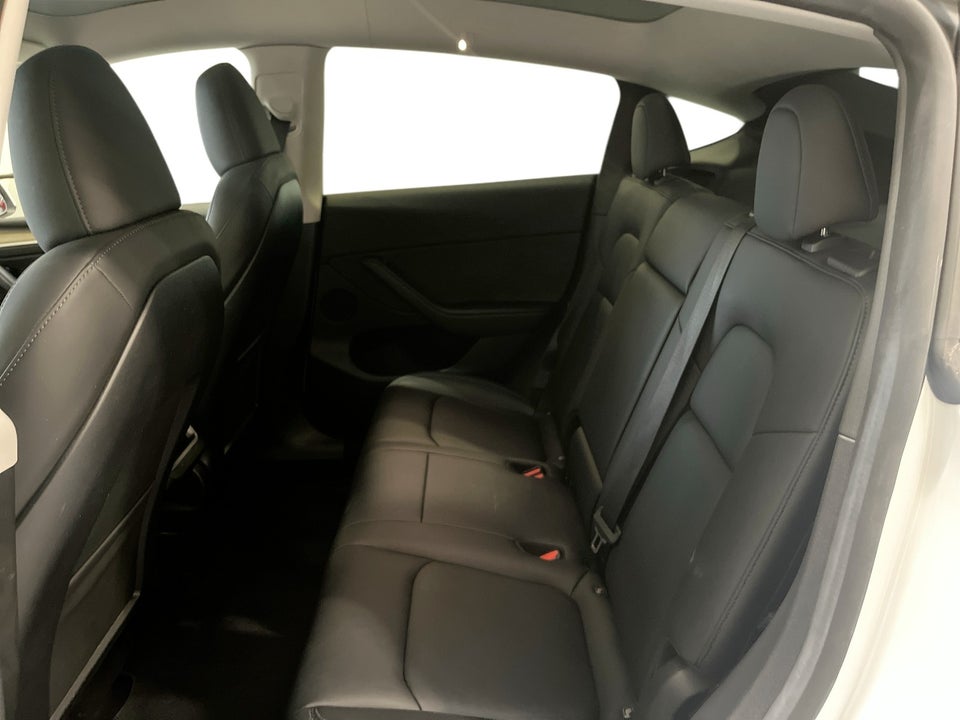 Tesla Model Y RWD 5d