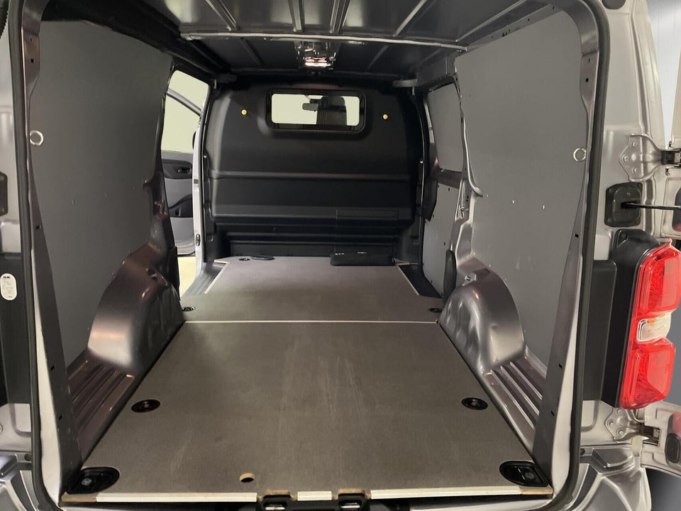 Toyota ProAce 2,0 D 177 Long Comfort Master aut. 5d