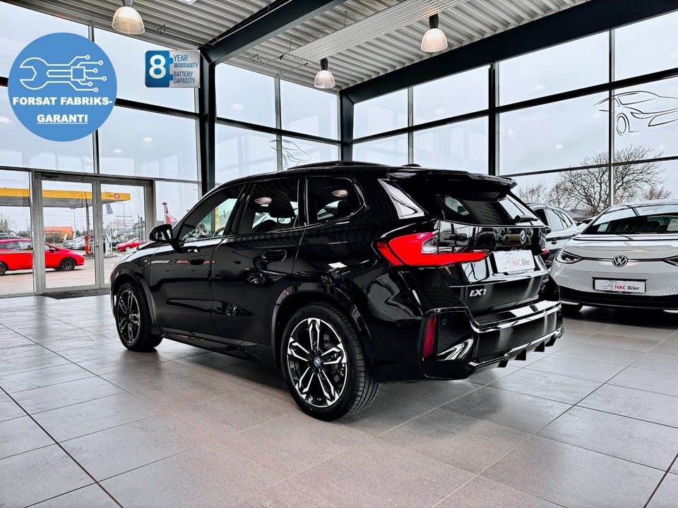 BMW iX1 xDrive30 Fully Charged M-Sport 5d