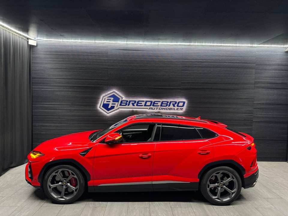 Lamborghini Urus 4,0  5d