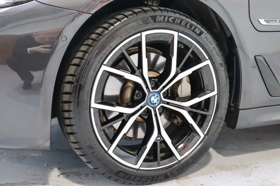 BMW 530e 2,0 Touring M-Sport aut. 5d