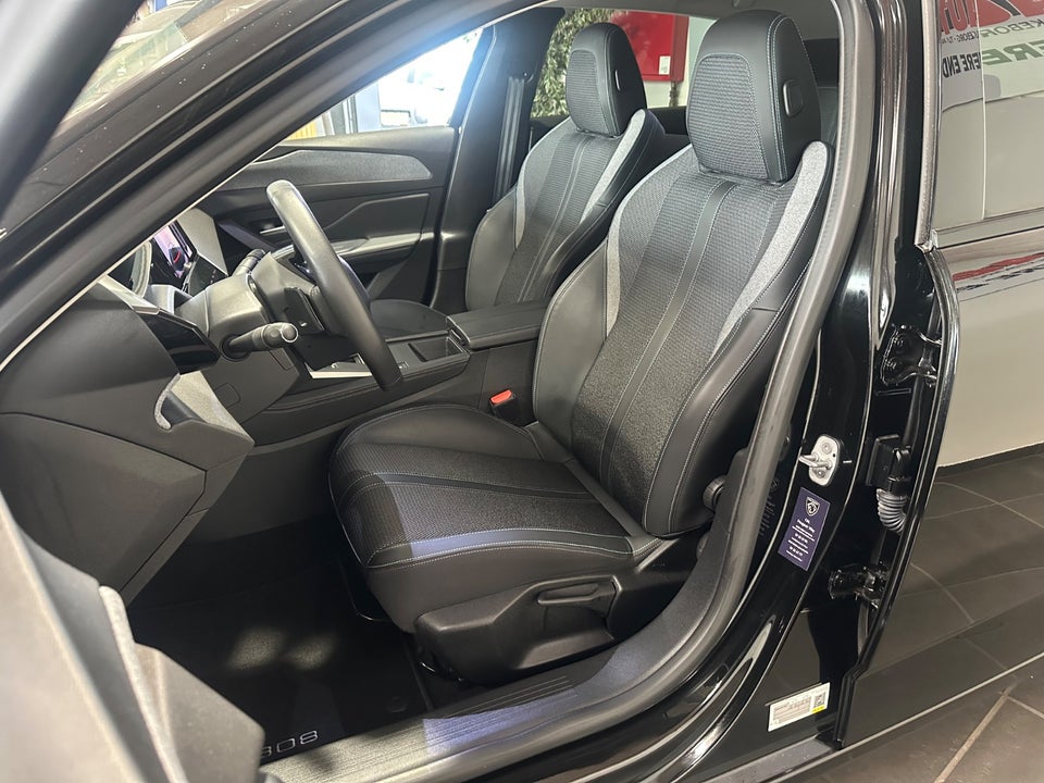 Peugeot 308 1,5 BlueHDi 130 Allure Pack EAT8 5d