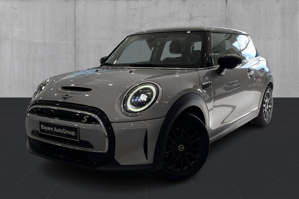 MINI Cooper SE Classic Trim 3d