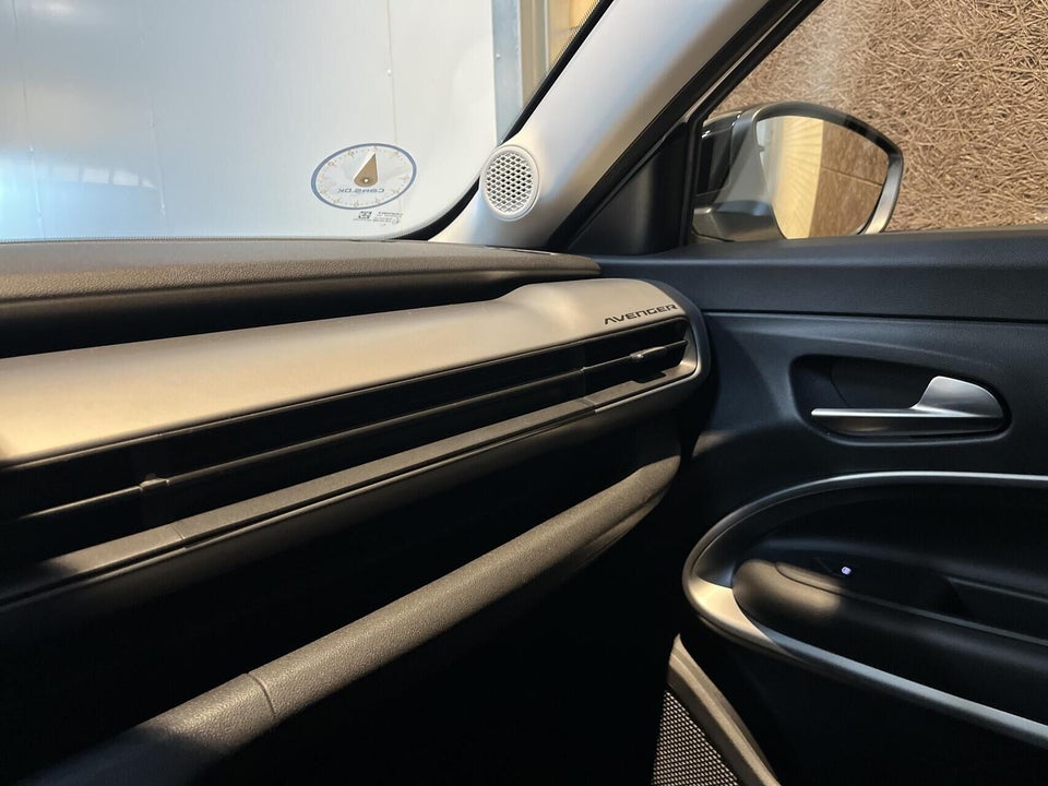 Jeep Avenger 54 Summit 5d