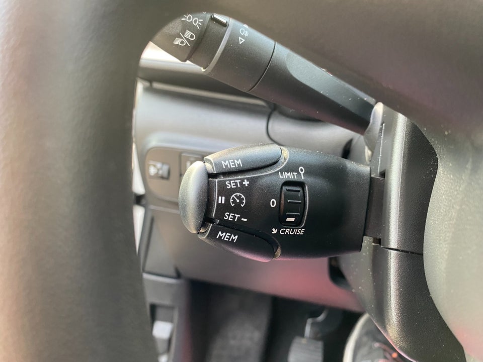 Citroën C3 1,2 PureTech 82 Live 5d