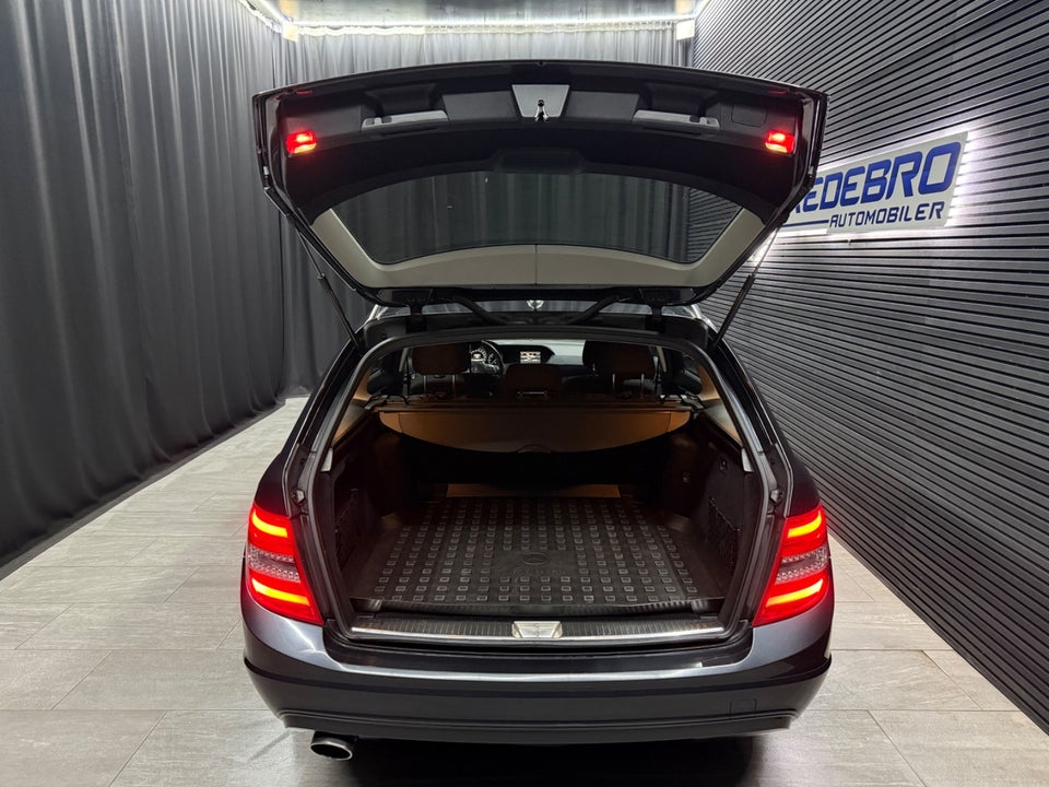 Mercedes C220 2,2 CDi AMG Line stc. aut. 5d